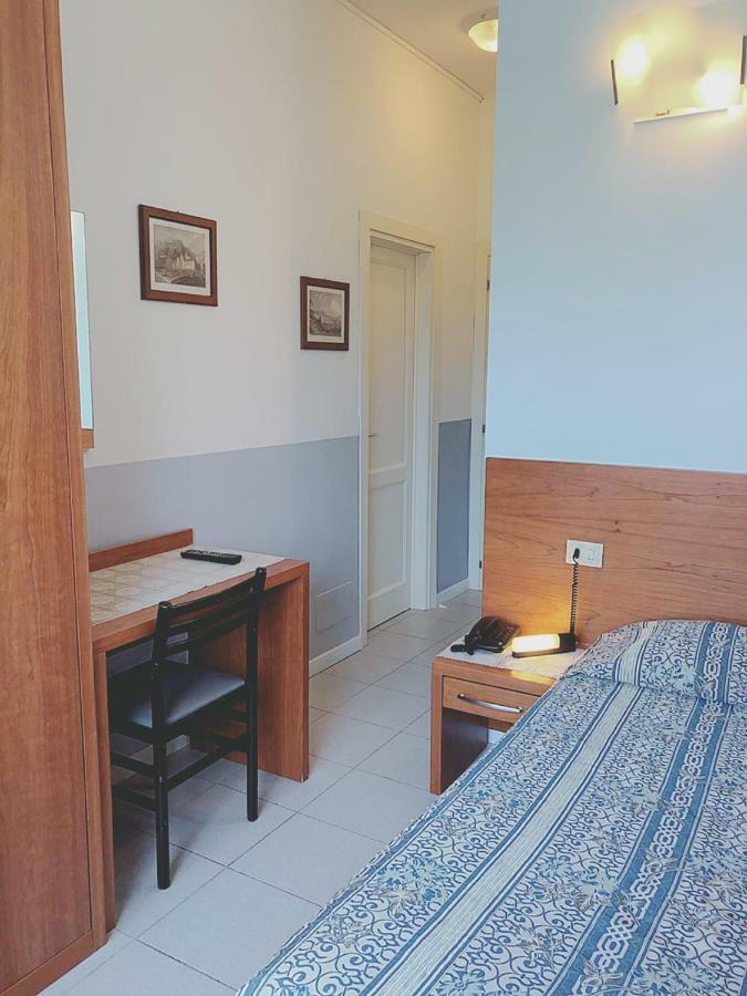 Hotel Le Ginestre Lido di Camaiore Exterior photo